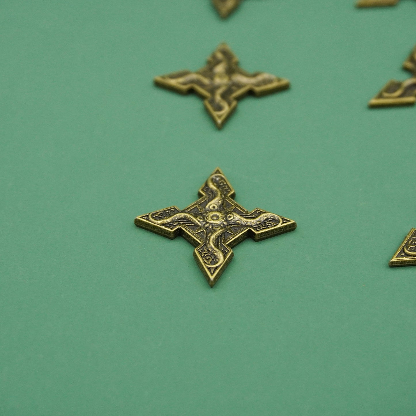 Arkham Horror LCG Direction Indicator (Metal, Small)