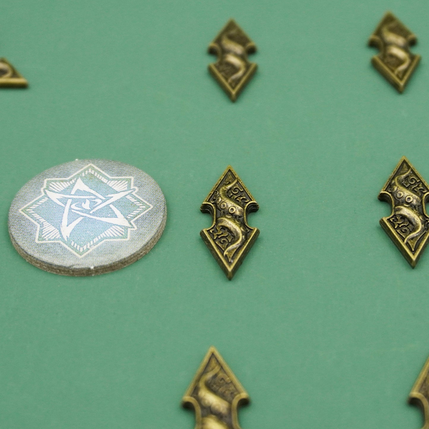 Arkham Horror LCG Direction Indicator (Metal, Small)